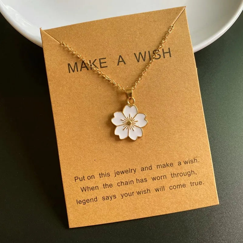 **Korean Flower Pendant Choker Necklace – Elegant White & Yellow Floral Jewelry for Women & Girls**